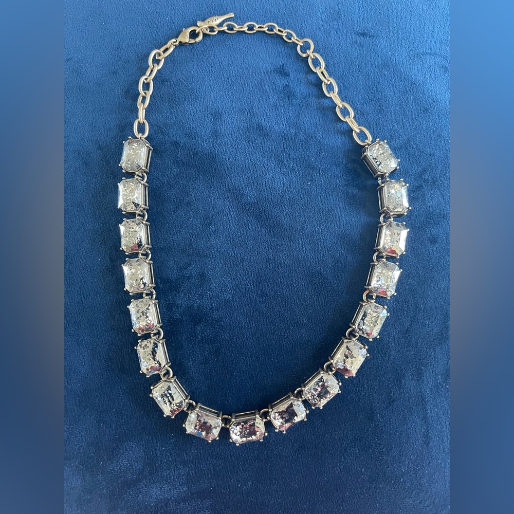 Chloe + Isabel vintage choker necklace, 18 inches long beautiful detail